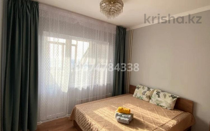 2-комнатная квартира, 65 м², 8/9 этаж посуточно, мкр Тастак-2 21 Almaty - photo 1