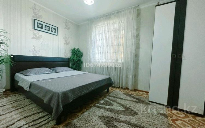 1-комнатная квартира, 45 м², 10/10 этаж посуточно, Тархана 17 — Жубанова Astana - photo 1