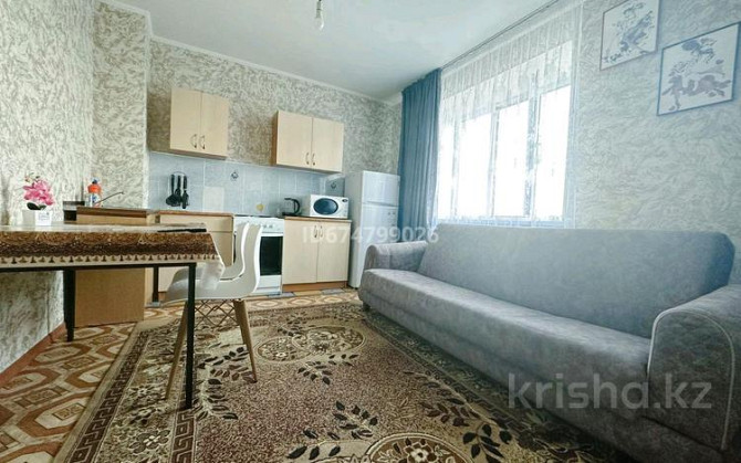 1-комнатная квартира, 45 м², 10/10 этаж посуточно, Тархана 17 — Жубанова Astana - photo 4
