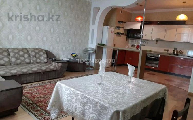 3-комнатная квартира, 140 м², 4/10 этаж посуточно, Ораз Исаева 15 — Гоголя Almaty - photo 8