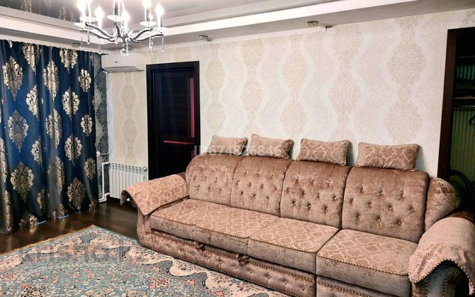 2-комнатная квартира, 49 м², 3 этаж посуточно, мкр Новый Город 56 — Бухар-Жырау, Н Абдирова Karagandy - photo 1