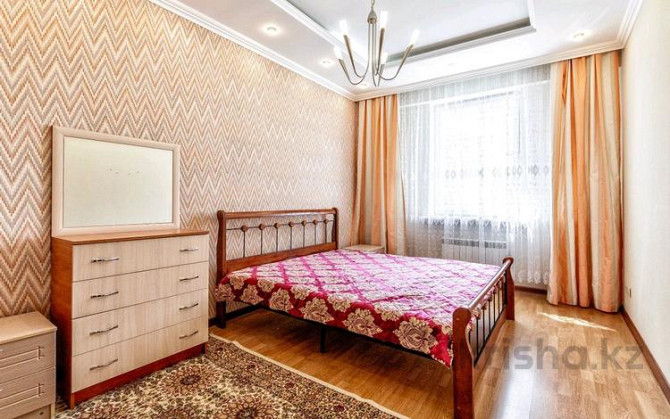 3-комнатная квартира, 120 м², 6/14 этаж посуточно, Кунаева 14 г — Мангилик ел Astana - photo 3
