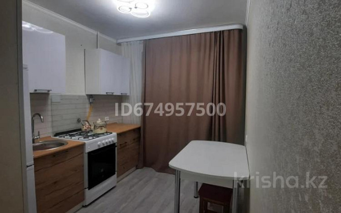 2-комнатная квартира, 49 м², 1/5 этаж посуточно, мкр Кунаева 26 Oral - photo 1