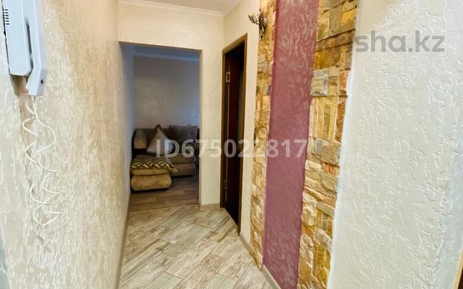 2-комнатная квартира, 48 м², 3/5 этаж посуточно, Жангельдина Shymkent - photo 8