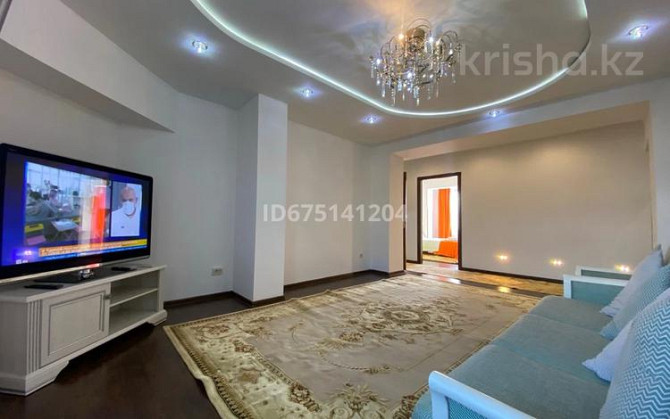 3-комнатная квартира, 100 м², 5/9 этаж посуточно, Маметовой 36 — Панфилова Almaty - photo 2