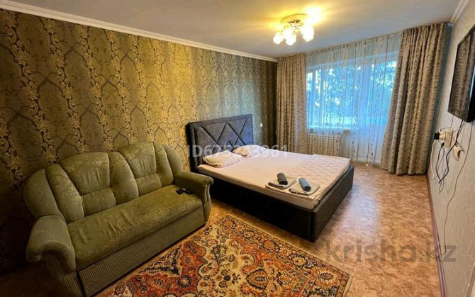1-комнатная квартира, 35 м², 6/9 этаж посуточно, Камзина 74 — Камзина Шевченко Pavlodar - photo 1