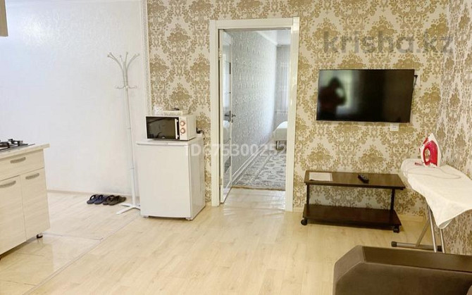 3-комнатная квартира, 45 м², 3/3 этаж посуточно, Майлина 30 Almaty - photo 3