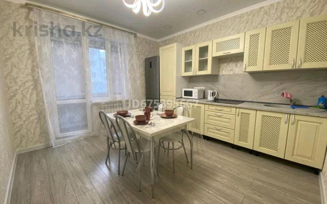 1-комнатная квартира, 50 м², 10/13 этаж посуточно, Макатаева — Шарипова Almaty - photo 1