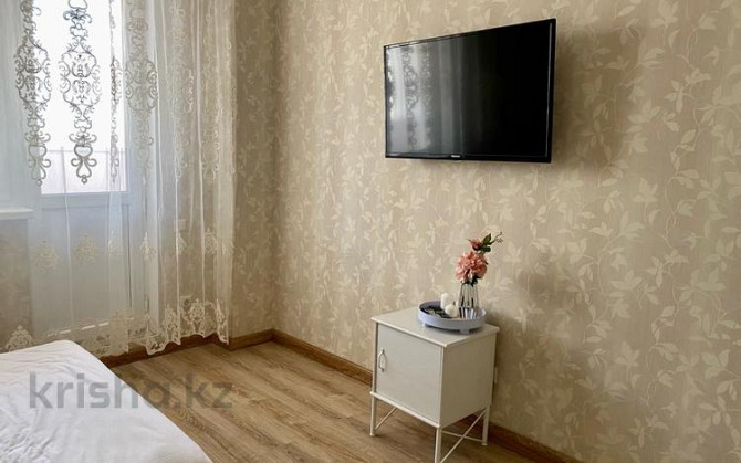 1-комнатная квартира, 42 м², 14/14 этаж посуточно, Момышулы 2/9 — Тауелсыздык Astana - photo 2