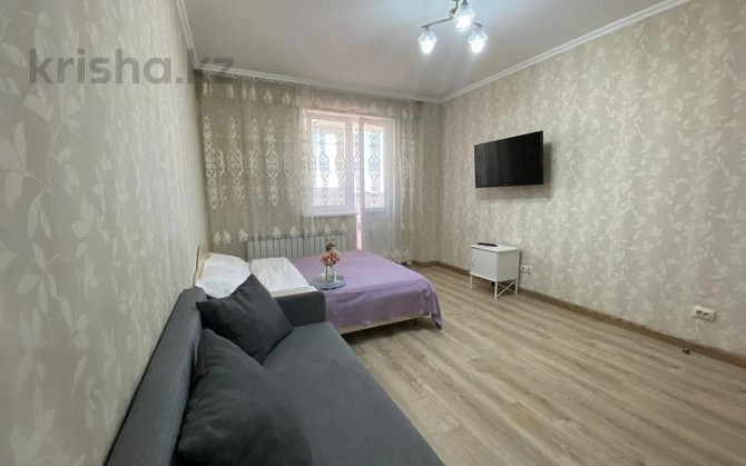 1-комнатная квартира, 42 м², 14/14 этаж посуточно, Момышулы 2/9 — Тауелсыздык Astana - photo 4