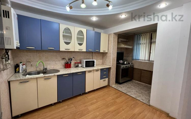 3-комнатная квартира, 40 м², 2/5 этаж посуточно, 17 микрорайон 15а Shymkent - photo 8