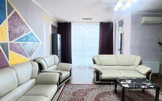 3-комнатная квартира, 120 м², 11/20 этаж посуточно, мкр Тастак-2, Брусиловского 163 — Шакарима Almaty - photo 1
