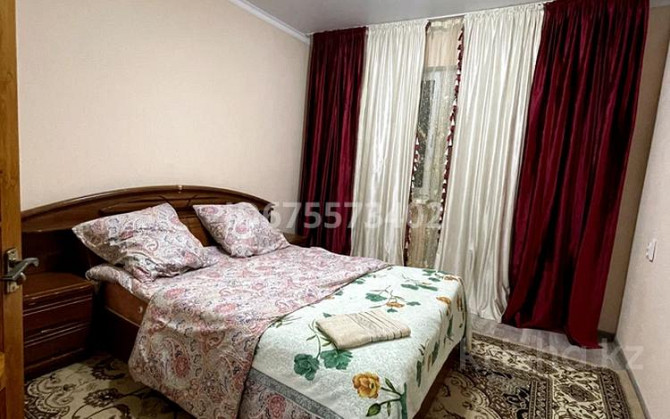 2-комнатная квартира, 65 м², 4/10 этаж посуточно, мкр Шугыла 14/4 — Жунисова Almaty - photo 1