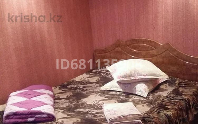 1-комнатная квартира, 40 м², 2/12 этаж посуточно, Назарбаева — Назарбаева Революции Oral - photo 1
