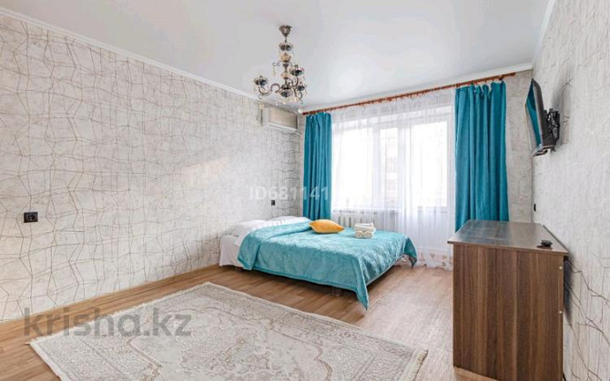 1-комнатная квартира, 40 м², 2/5 этаж посуточно, Иманова 1 — Республика Astana - photo 5