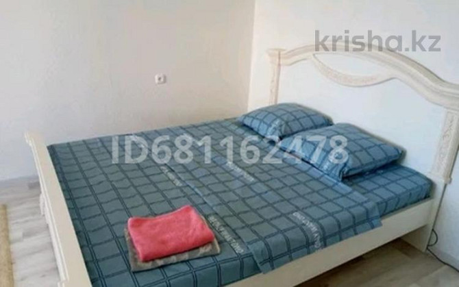 1-комнатная квартира, 43 м², 4/5 этаж посуточно, мкр Кунаева 65 Oral - photo 1