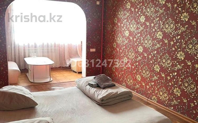 1-комнатная квартира, 70 м², 3/5 этаж посуточно, 16-й микрорайон, 16-й микрорайон 10 Shymkent - photo 2
