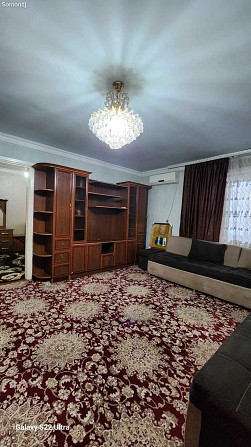 4-комн. квартира, 3 этаж, 75 м², Универмаг  - изображение 2