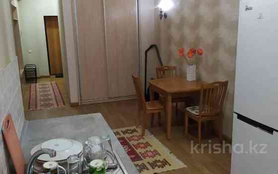2-комнатная квартира, 46 м², 2/5 этаж посуточно, 18-й мкр 10 Karagandy