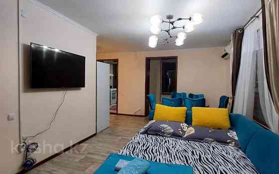 3-комнатная квартира, 80 м², 3/5 этаж посуточно, Бейбітшілік 2 — Ориентировачно находится возле Арба Shymkent