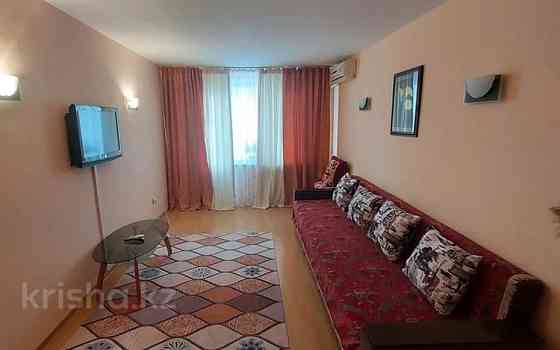 1-комнатная квартира, 48 м², 4/5 этаж посуточно, Азаттык 99а — Атамбаева Atyrau